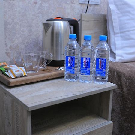 Hayot Plaza Hotel Yunusobod Extérieur photo