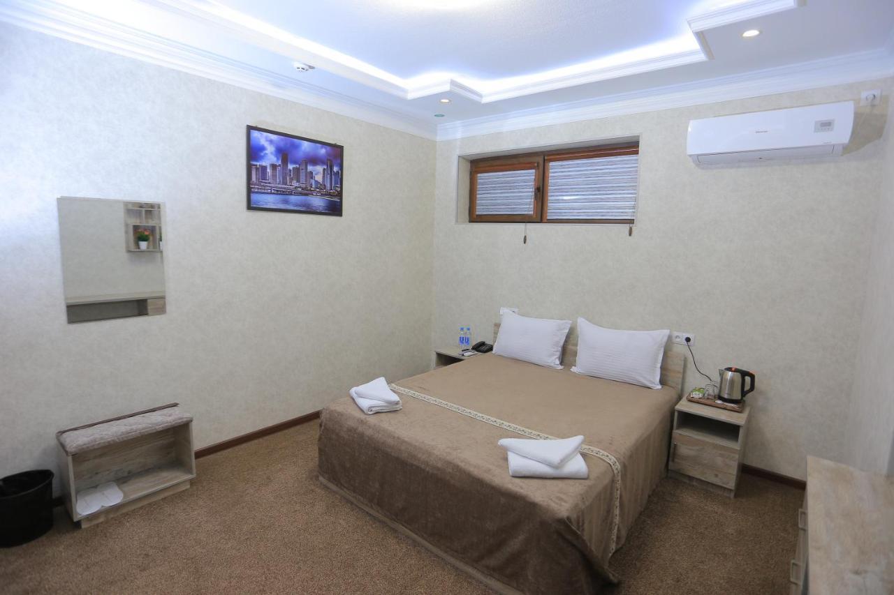 Hayot Plaza Hotel Yunusobod Extérieur photo